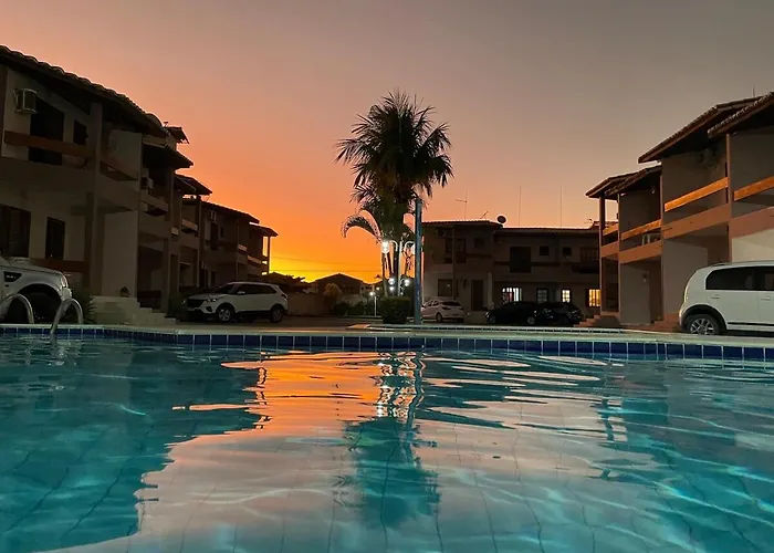 Condomínio Encantador com Piscina ao Lado da Praia Porto Seguro